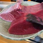 大間本鮪　大トロ　中トロ　赤身(鮨 やま乃)