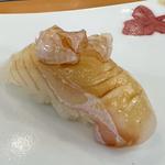 平目昆布〆えんがわ添え(鮨 やま乃)