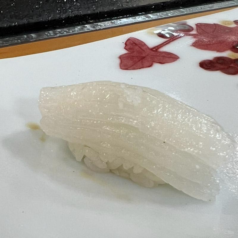 アオリイカ　握り(鮨 やま乃)