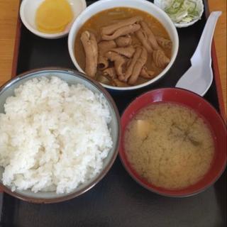 もつ煮大盛定食