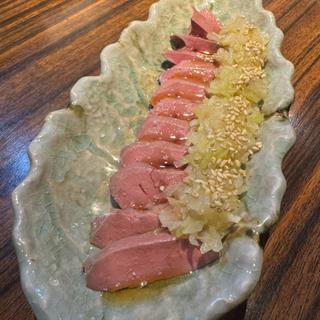 名物ネギ盛レバ刺し