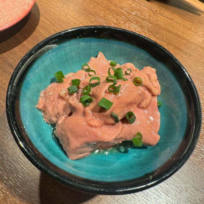 白レバ刺し(俺の炉ばた 新宿)