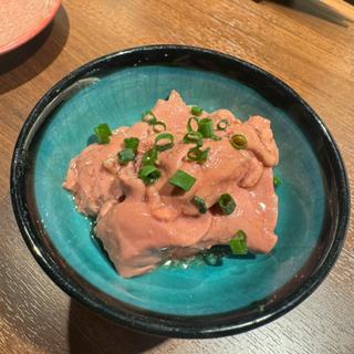 白レバ刺し(俺の炉ばた 新宿)