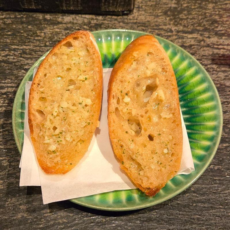 ガーリックトースト(1ヶ)(cucina cucina クチーナクチーナ)