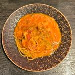 渡り蟹のトマトクリームパスタ