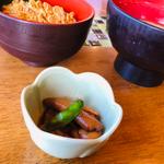 スズキの卵巣と白子の煮付け_雲丹丼定食