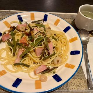 山菜とベーコンスパゲッティ