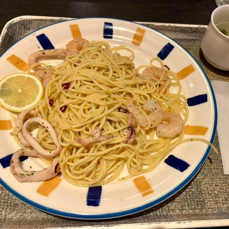 エビとイカのペペロンチーノ(からさわ)