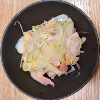 本マグロミノ刺し(とびっきり鮮魚 鹿島田酒場)