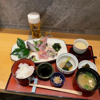 お造り御膳、生ビール(仲見世 いわい)