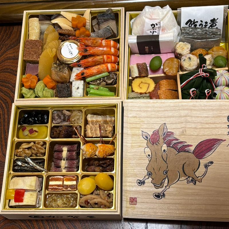 加賀屋和風三段重 きらめき(加賀屋 （能登渚亭・雪月花）)