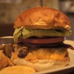 ベーコンチーズバーガー