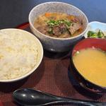 もつ煮込み定食