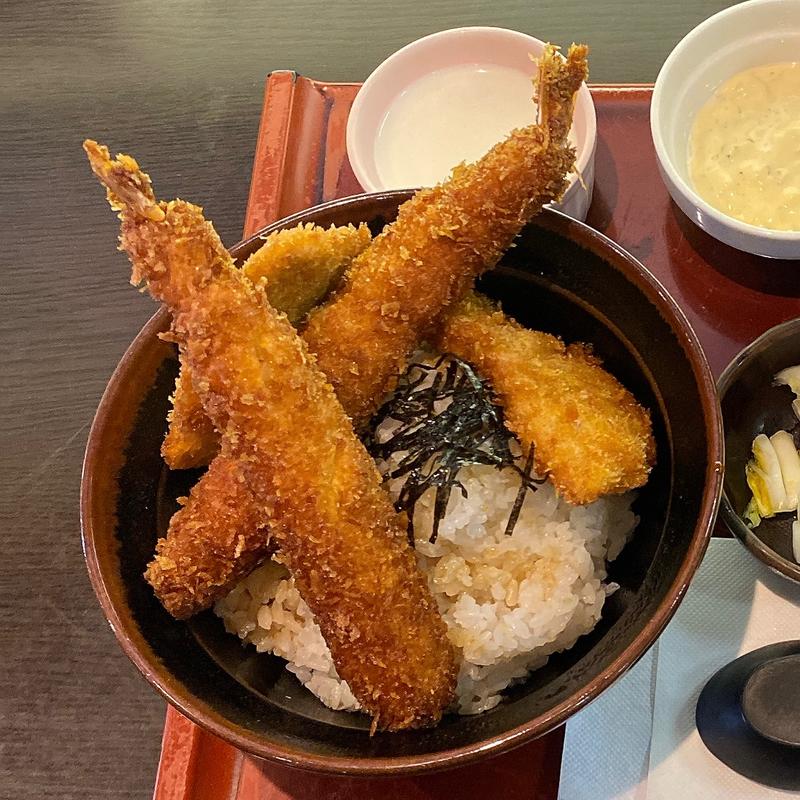 海老フライかつ丼(まつりや 新潟寺尾店 （政家）)