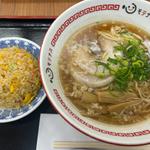 尾道ラーメンとミニチャーハン(瀬戸パーキングエリア上り線 ショッピングコーナー )
