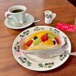 フルーツオムレット