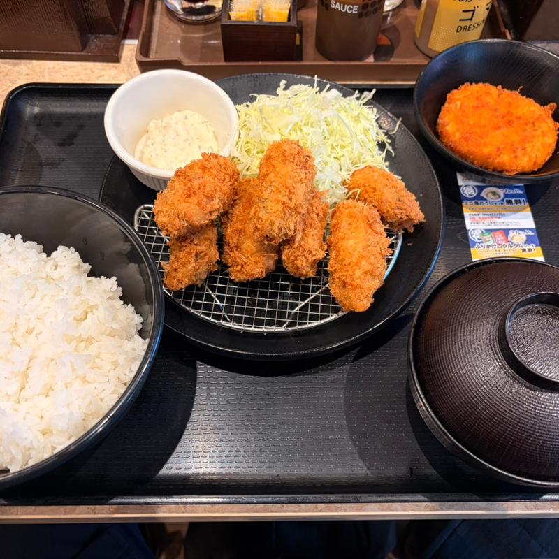 たっぷりカキフライ7個定食(松のや 町田店)