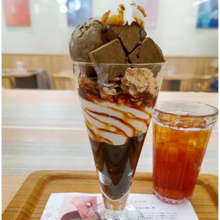 ほうじ茶生チョコレートパフェ