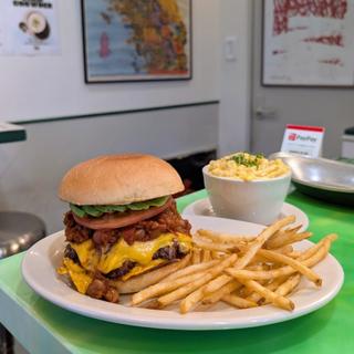 AVOCADO MEXICAN NACHO BURGER