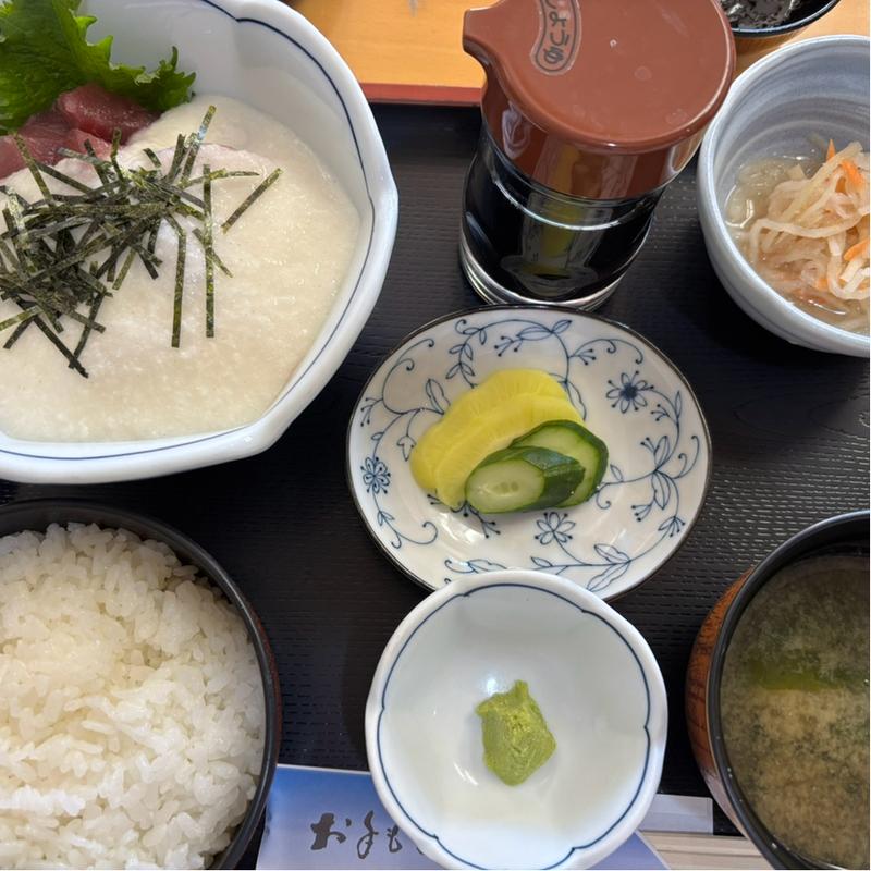 まぐろ山かけ定食(うめや食堂 （うめやしょくどう）)