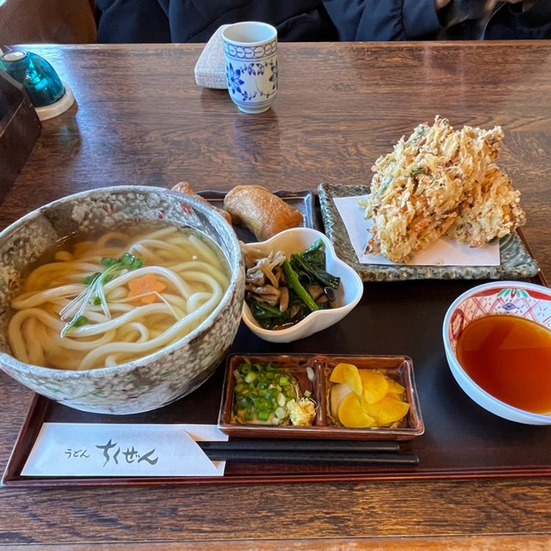 いなり寿司セット(うどん・ちくぜん)