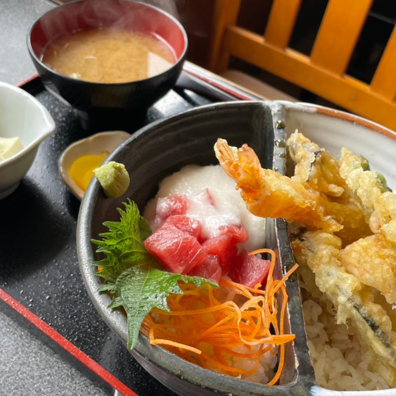 まぐろのしかけ丼・エビと野菜の天丼 2つの丼が同時に味わえる合盛り井定食(和風れすとらん おうげん )