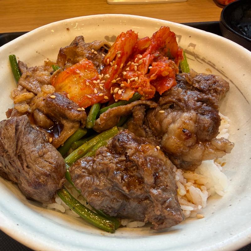 カルビとブリスケット合い盛り丼(松屋 松山萱町店 )