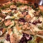 牡蠣とトレベス、蓮根のピザ(PIZZERIA Panacea (ピッツェリア パナケア))