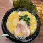 豚骨醤油味玉ラーメン(町田商店 初台店)
