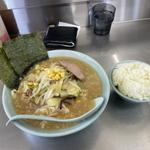 味噌野菜ラーメン　半ライス