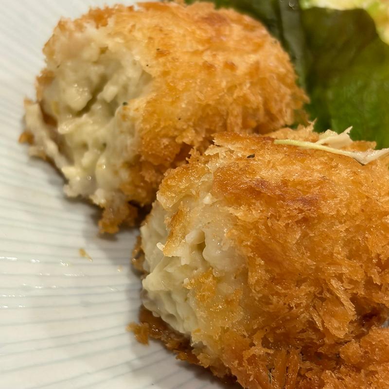 九州産鶏チキンカツ＆広島産牡蠣クリームコロッケ定食(喫茶たき)