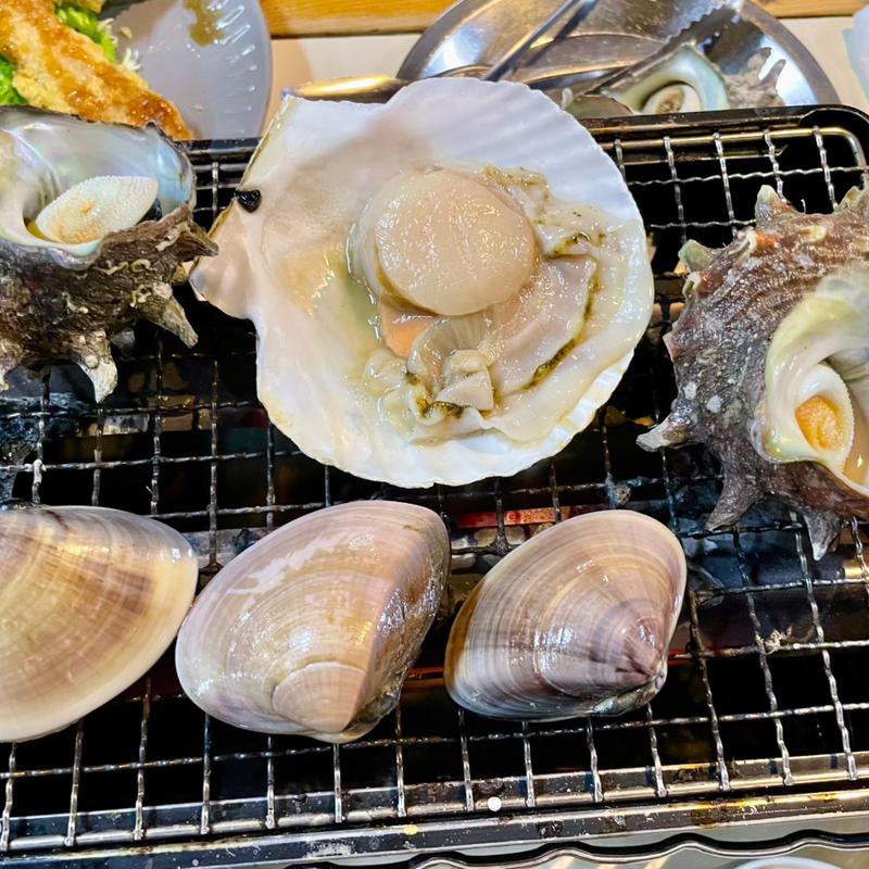 さざえ、ホタテ、はまぐり(浜茶屋網元 )