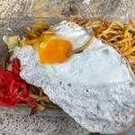 肉たま焼きそば