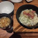 モッツァレラチーズとベーコンの炒飯