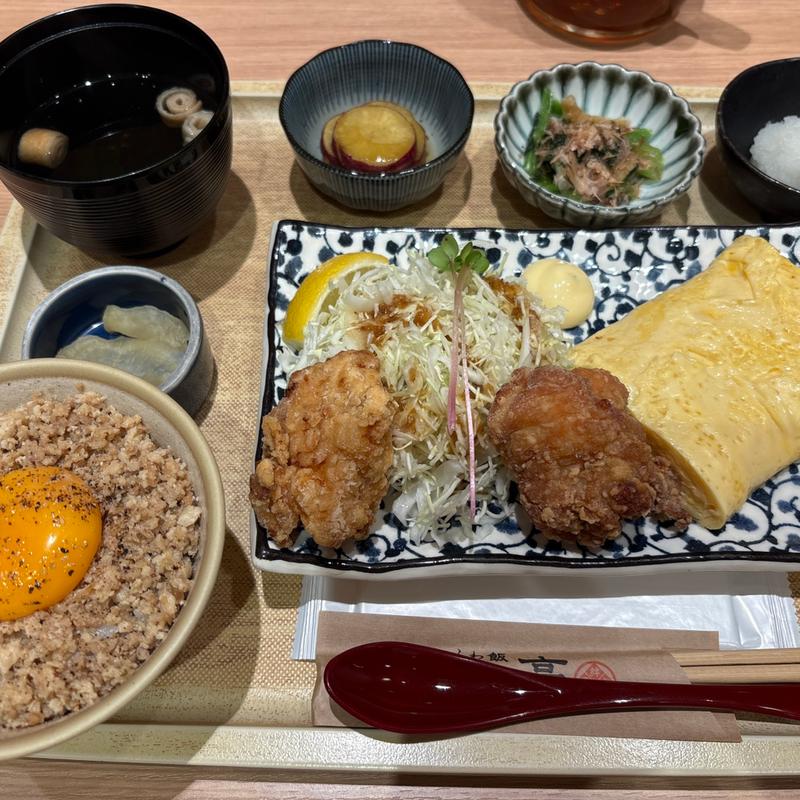 だし巻き＆から揚げそぼろご飯膳 (大阪かしわ飯 ロマン亭 エキマルシェ店)