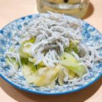 釜揚げしらすのせガリキャベツ(貝 刺身専門店 しらはら )