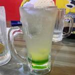 キウイ＆シークヮーサーサワー　アイスのせ(島唄と草鍋 食King)