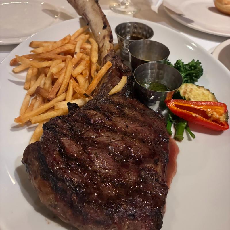 トマホークステーキ(ルーツ ヒルズ グリルハウス)