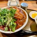 全とろ麻婆麺＋激辛＋パクチー増し＋唐揚げセット(さんぽう亭 燕店 )