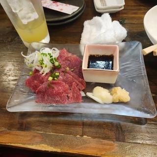 馬肉赤身刺し