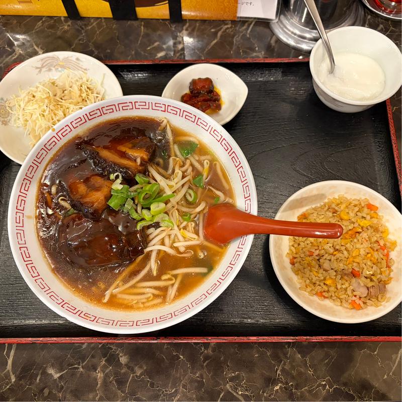 豚肉の角煮ラーメン(昇龍苑 )