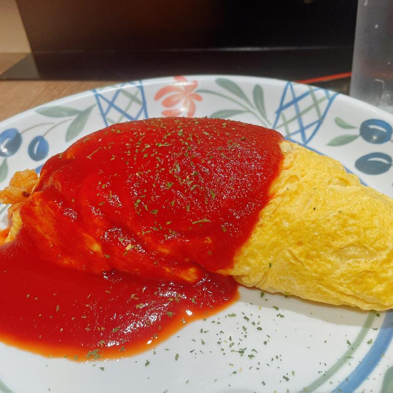 トマトソースオムライス(たまご丸)