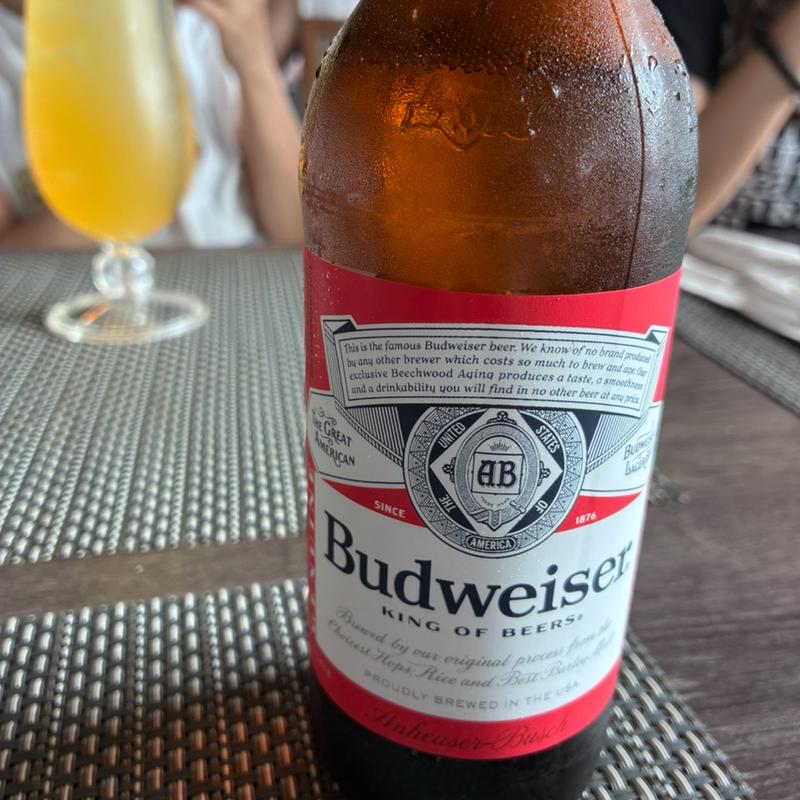 バドワイザー(Guam Reef Hotel)