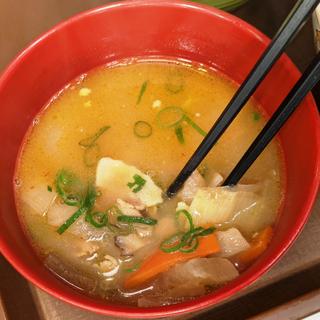 とん汁(すき家 鹿島田駅前店)