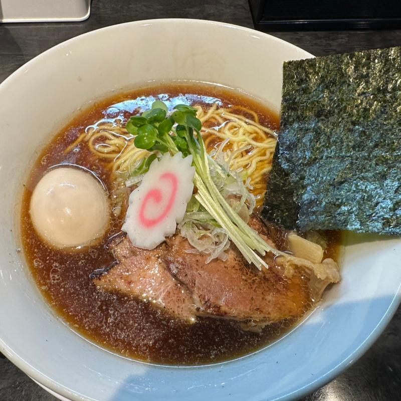 醤油ラーメン(拉麺 名もなき店)