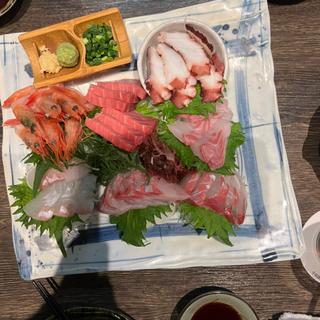 刺身盛り合わせ(旬鮮酒肴 あら磯)