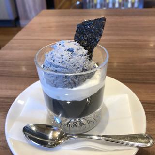 濃厚黒ごまプリン