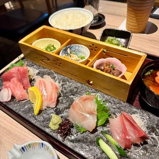 近大選抜お刺身御膳