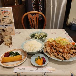 豚焼肉(特製ソースかけ・チーズ春巻付)(大味)