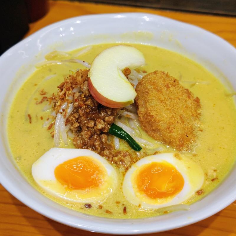 青森津軽味噌牛乳カレーらーめん＋煮卵(田所商店 関内店(5/15オープン))